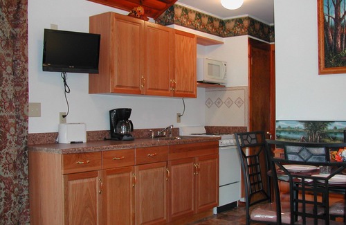 Milford Cottage | Breezy Meadow Two 2 of 2,custom built cottage, under a mile from CDP