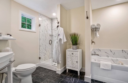 Rowley Hotel | Briar Barn Inn