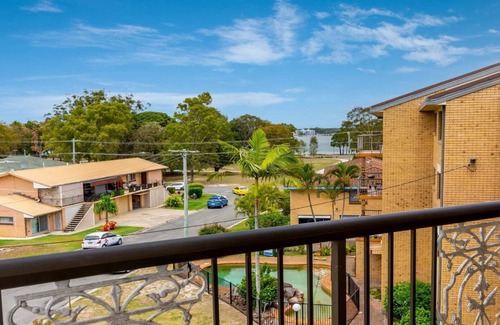Bellara Apartment | Bribie Escape, Top Floor Unit with Waterviews