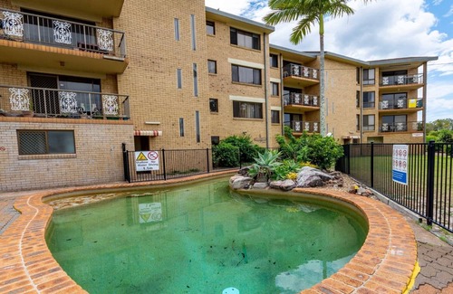 Bellara Apartment | Bribie Escape, Top Floor Unit with Waterviews