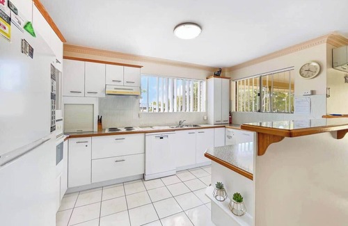Bellara Apartment | Bribie Island - 4bed Spacious Conjoined Unit
