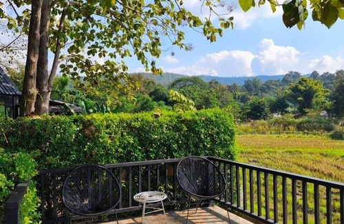 Doi Saket Villa | Brick Box Pool Villa & Café