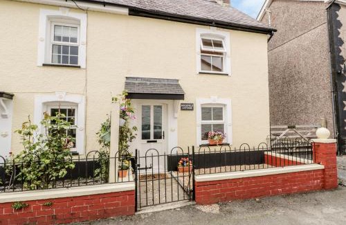 Machynlleth House | Brickfield Cottage