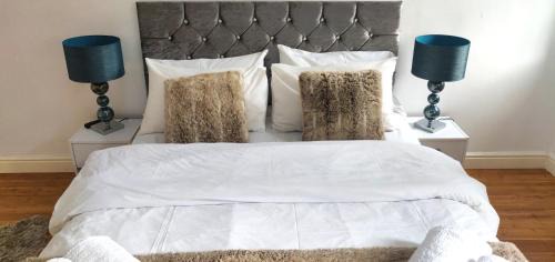 Bermondsey Apartment | BridgeCity Apartment,London