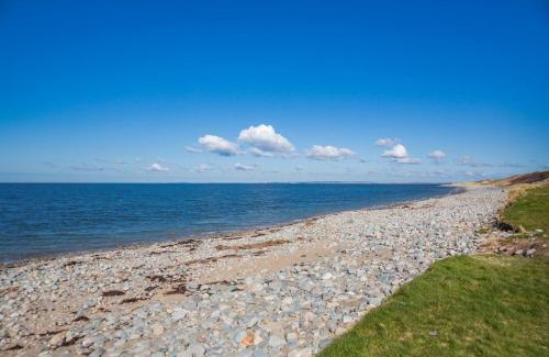 Dinas House | Brig Y Don