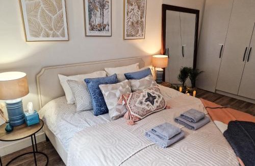 Fulham Broadway Apartment | Bright 1-Bed Flat Near Fulham Broadway Station with Free WiFi and Netflix