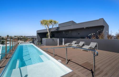 North Fremantle Apartment | Bright 1-Bedroom Escape with Private BBQ