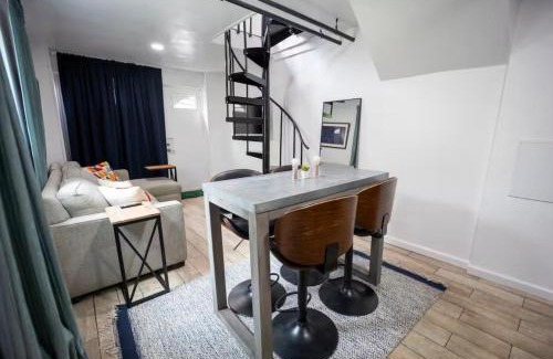 New Rochelle Apartment | Bright 1-Bedroom Loft in Converted Garage with Private Entrance