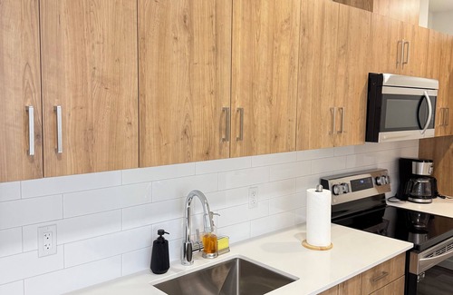 Downtown Edmonton Apartment | Bright 1-Bedroom with Downtown City Views