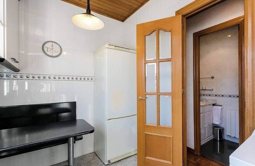 El Poble-sec Apartment | Bright 2 bedroom apartment located in the most attractive area of Barcelona. It is located in the heart of Poble Sec, the coolest neighborhood with the best tapas restaurants in Barcelona. Just 4 minutes from the subway and 10 minutes from Las Rambl