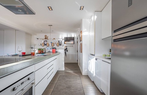Grenelle Apartment | Bright 2-bedroom apartment - near Eiffel Tower