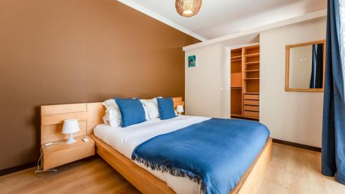 Alcalar House | Bright 3BDR House with Pool by Lovelystay