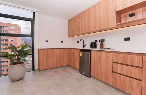 San Diego Apartment | Bright 3BR in El Poblado - Jacuzzi & Digital Nomad