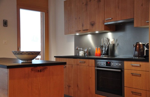 Veysonnaz Apartment | Bright 5 * Ski In, Ski Out Apartment on the slopes (3 bed, 3 bath)