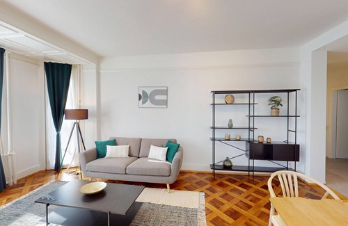 Lausanne Apartment | Bright & Airy 1-Bedroom Apartment with 2 Bathrooms - Lausanne City Centre
