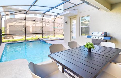 Kissimmee House | Bright & Airy 5BR Resort Home with Pool