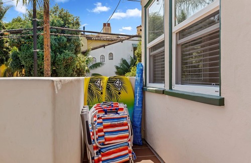 West Beach Condo | Bright and Airy Newly Remodeled Condo At West Beach