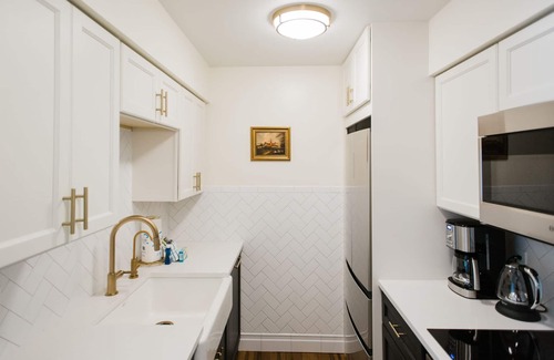 Historic District - North Apartment | Bright and Airy with Steeple Views and King Beds by Lucky Savannah