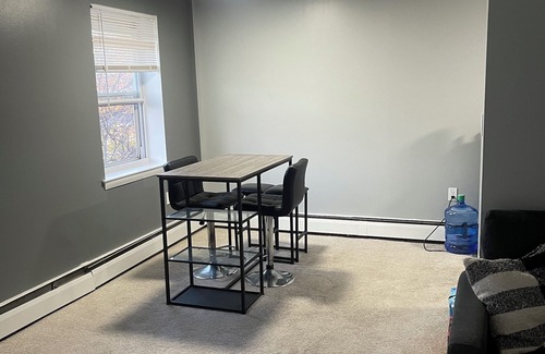 Hartford Apartment | Bright and Cozy 1-bedroom apartment in the West End of Hartford