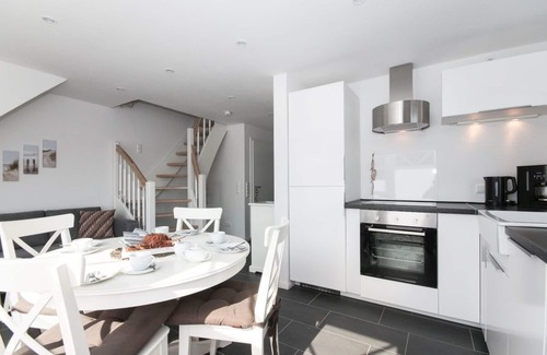 Greetsiel Apartment | Bright and lovingly furnished apartment in Greetsiel
