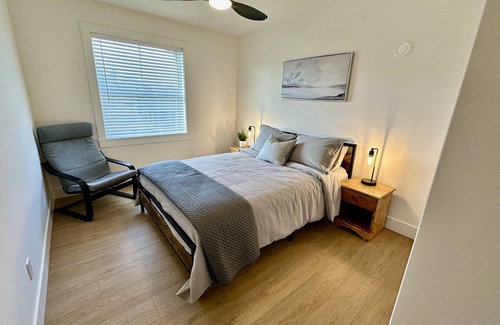 Cowichan Bay Apartment | Bright and spacious Cowichan Bay suite