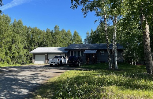 Abbott Loop Cottage | Bright and spacious upper unit, newly remodeled, on centrally located 1-acre lot