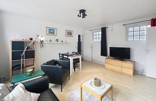 Marcq-en-Baroeul Apartment | Bright apartment for 4 people 5 minutes from the center of Lille