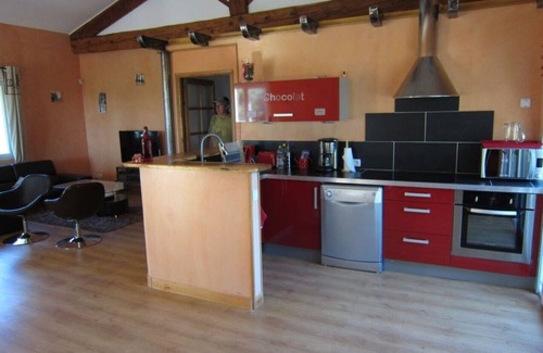 Villalbe Apartment | Bright apartment, lots of character, private terrace, pool, garden