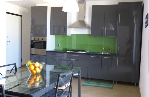 Pozzallo Apartment | Bright apartment on the most beautiful downtown waterfront