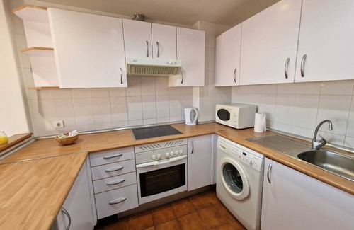 Algete Apartment | Bright apartment with terrace