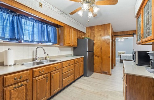 Batavia House | Bright Batavia Home-3BDRMw/Yard!