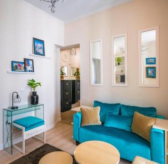 Oborishte Apartment | Bright Bohemian Studio with Prime Location