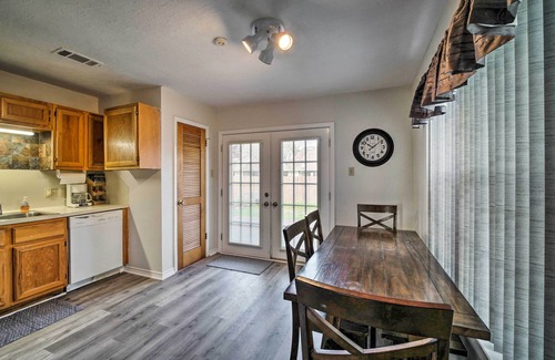 Villa West Cottage | Bright College Station Abode: 3 Mi to Kyle Field