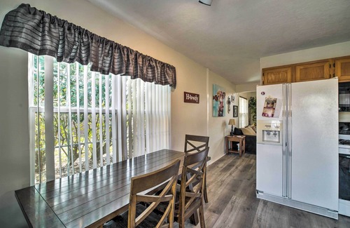 Villa West Cottage | Bright College Station Abode: 3 Mi to Kyle Field