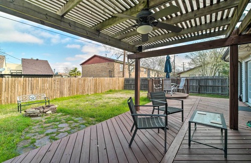 Villa West Cottage | Bright College Station Abode: 3 Mi to Kyle Field