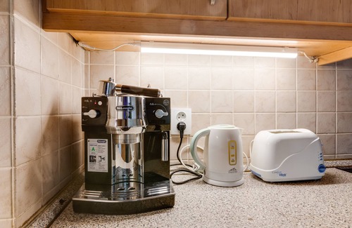 Dejvice Apartment | Bright Comfortable Green Nest Quiet Neighbourhood