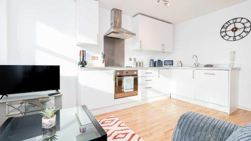 Nottingham City Centre Apartment | Bright Contemporary Studio in Central Nottingham