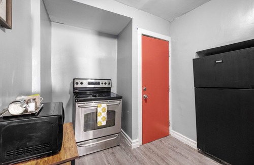 Norris Square Apartment | Bright Corner Flat near Transit and Trails