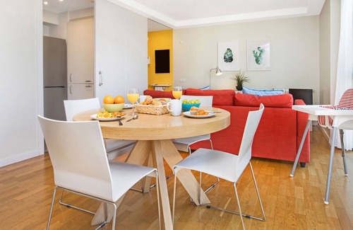 El Camp de l'Arpa del Clot Apartment | Bright, Fantastic, & cozy 2-Bedroom Apt