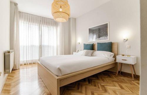 San Blas-Canillejas Apartment | BRIGHT FLAT Parking/Wanda Metropolitano/Airport