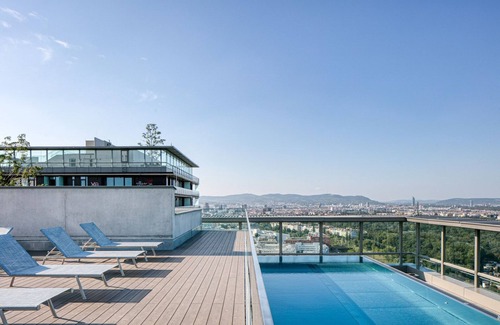 Erdberg Apartment | Bright Landstraße 1BR w/Pool & DM, nr U3 Erdberg, by Blueground