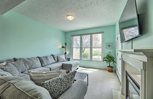 Manistee Apartment | Bright Manistee Condo with Beach and Pool Access!