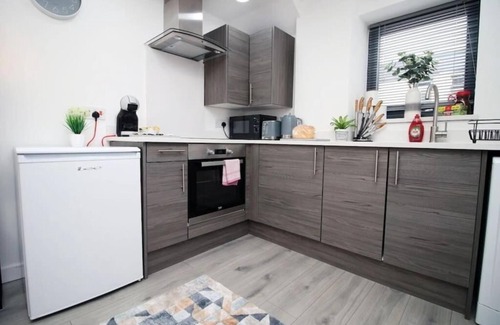 Roath Apartment | Bright & Modern Cardiff Stay