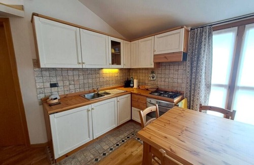 Chiesa in Valmalenco Apartment | Bright one-bedroom apartment with panoramic view terrace