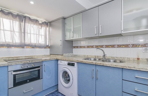 Angustias - Chana - Encina Apartment | Bright penthouse in Granada, 2 bedrooms, equipped kitchen, terrace