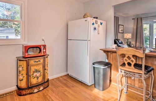 Reedville Cottage | Bright Reedville Abode w/ Dock on Whays Creek!