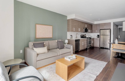 Civic Center Apartment | Bright Soma 1BR w/Concierge, Theater & On-Site Retail, by Blueground