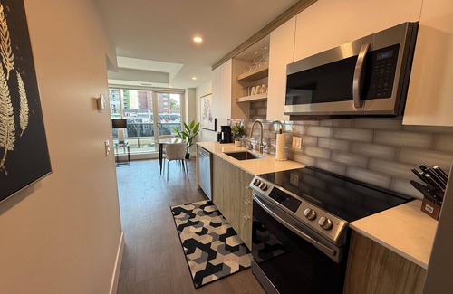 Downtown Halifax Apartment | Bright, spotless and Modern 1 Bedroom downtown Halifax.