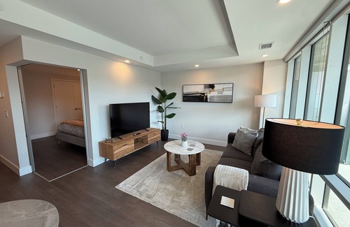 Downtown Halifax Apartment | Bright, spotless and Modern 1 Bedroom downtown Halifax.