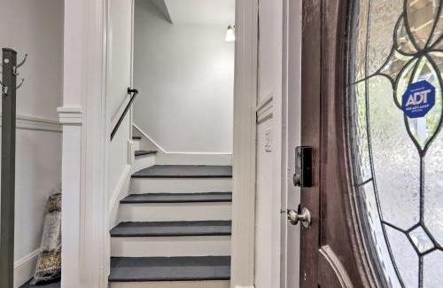 Memorial Square Apartment | Bright Springfield Apartment with 2 Balconies!